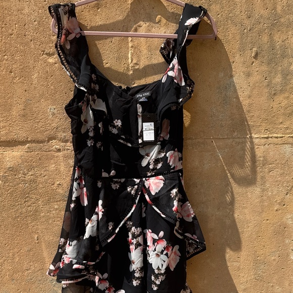 Miss Selfridge Black Floral Mini Dress - Picture 1 of 8